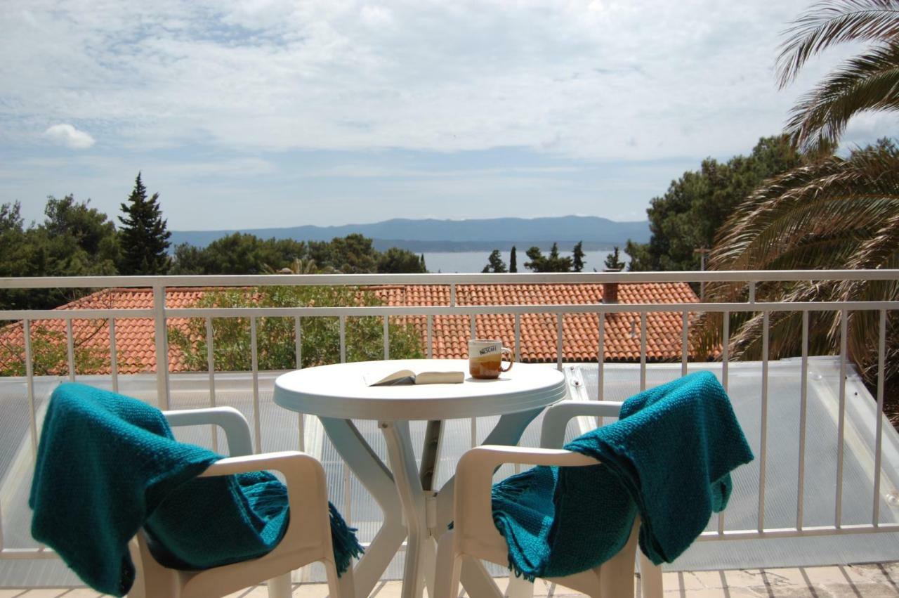 Charming Apartments With Garden Bol Bagian luar foto